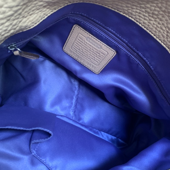 Coach pebble hobo bag - Picture 4 of 4